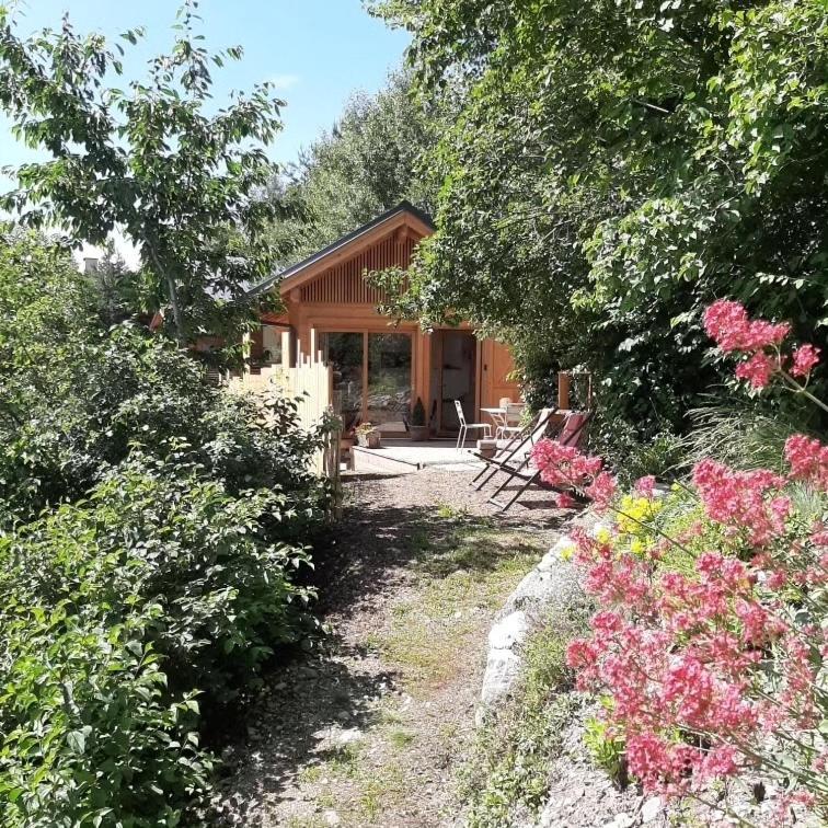 Petit Chalet Neuf Independant 2 Pers "La Cabane De Jean " Бриансон Экстерьер фото