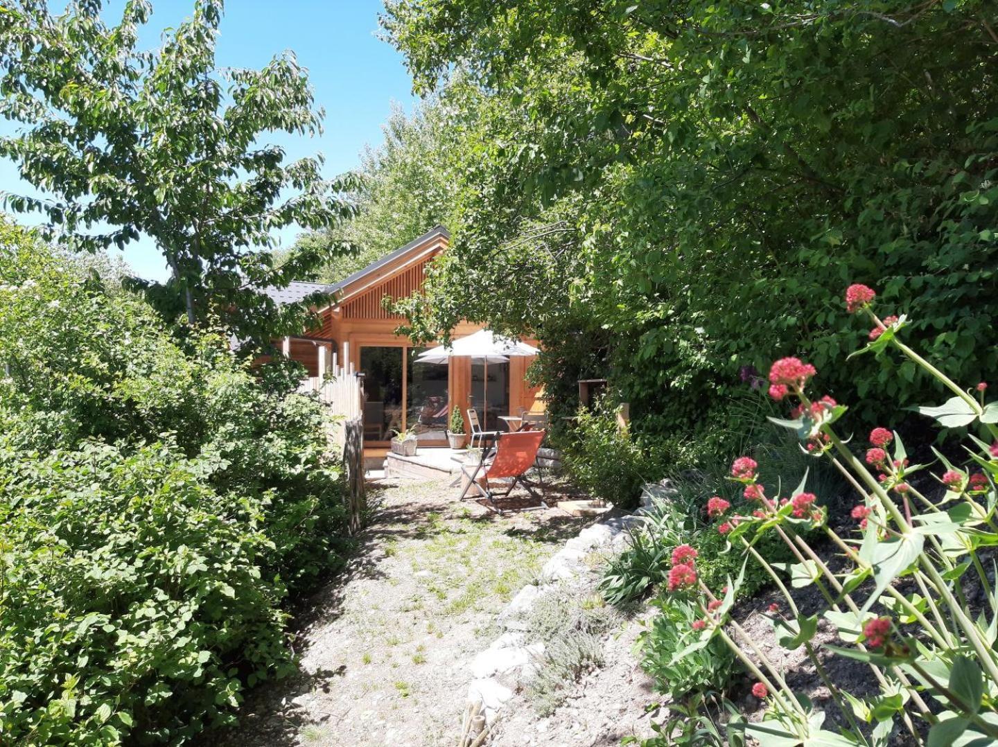 Petit Chalet Neuf Independant 2 Pers "La Cabane De Jean " Бриансон Экстерьер фото
